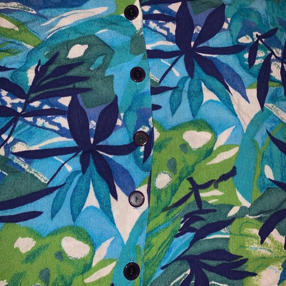 Flowy Hawaiian shirt - Picture 3 of 3